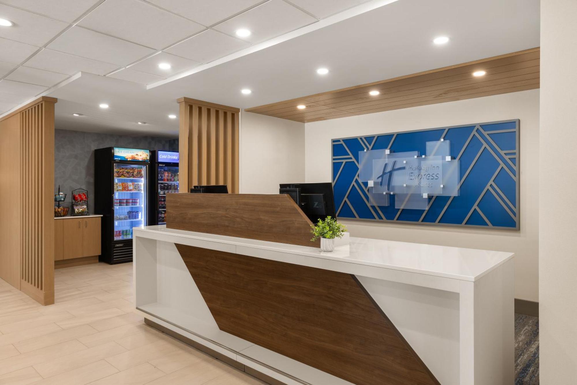 Holiday Inn Express Danbury I-84, An Ihg Hotel Экстерьер фото