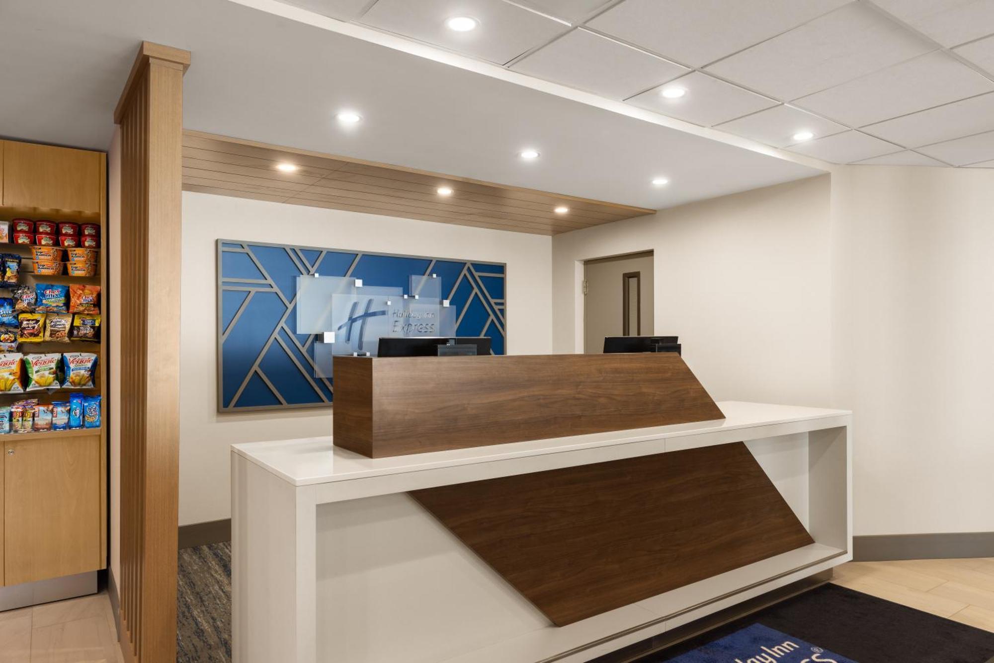 Holiday Inn Express Danbury I-84, An Ihg Hotel Экстерьер фото