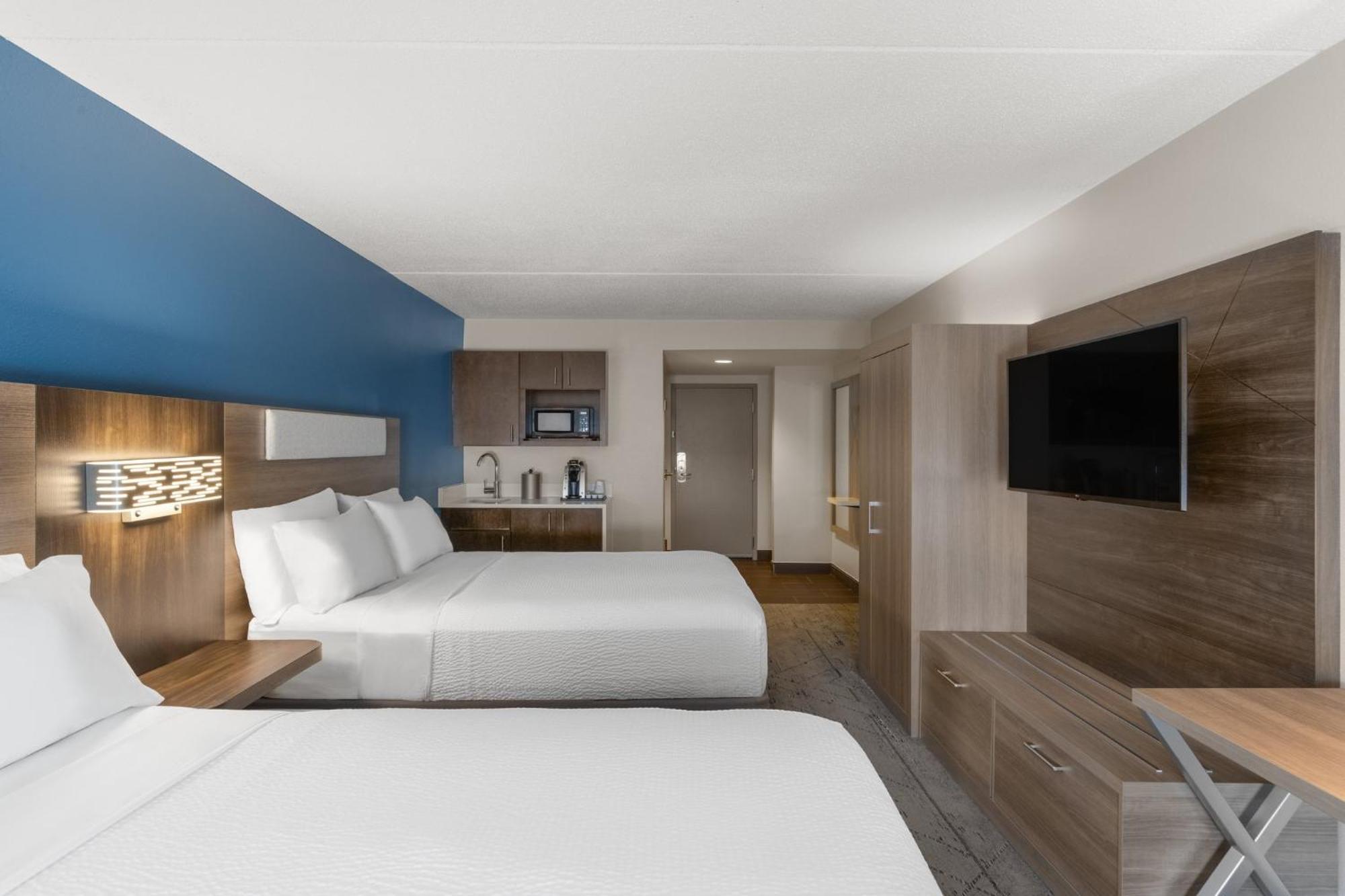 Holiday Inn Express Danbury I-84, An Ihg Hotel Экстерьер фото