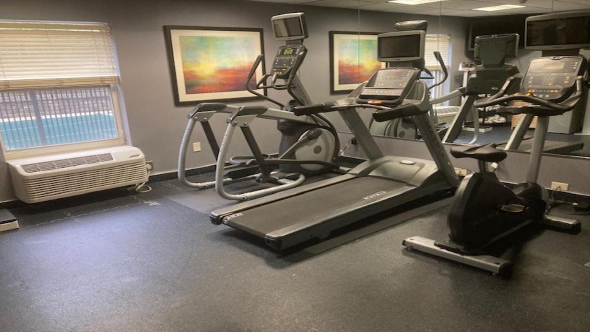 Holiday Inn Express Danbury I-84, An Ihg Hotel Экстерьер фото