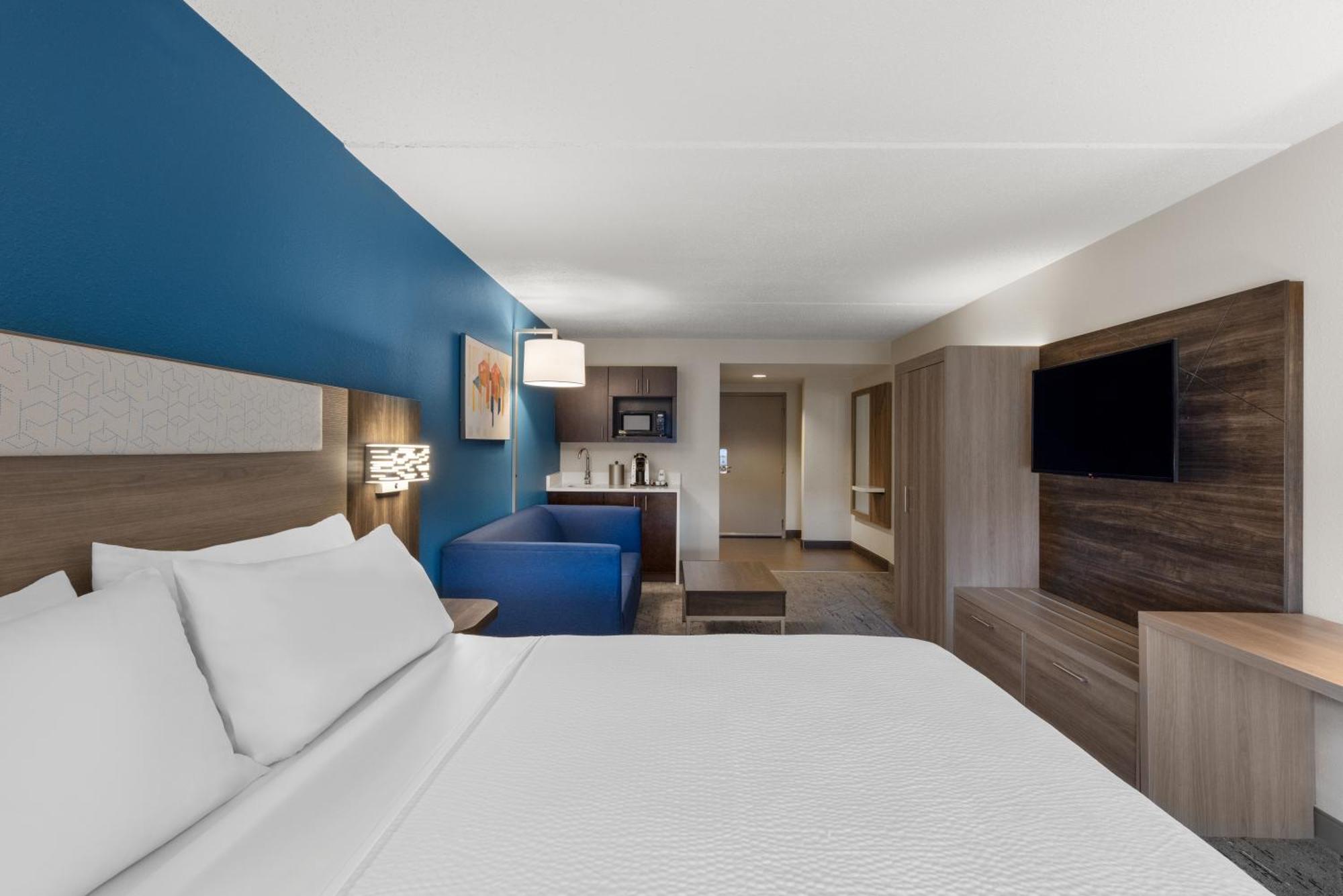 Holiday Inn Express Danbury I-84, An Ihg Hotel Экстерьер фото