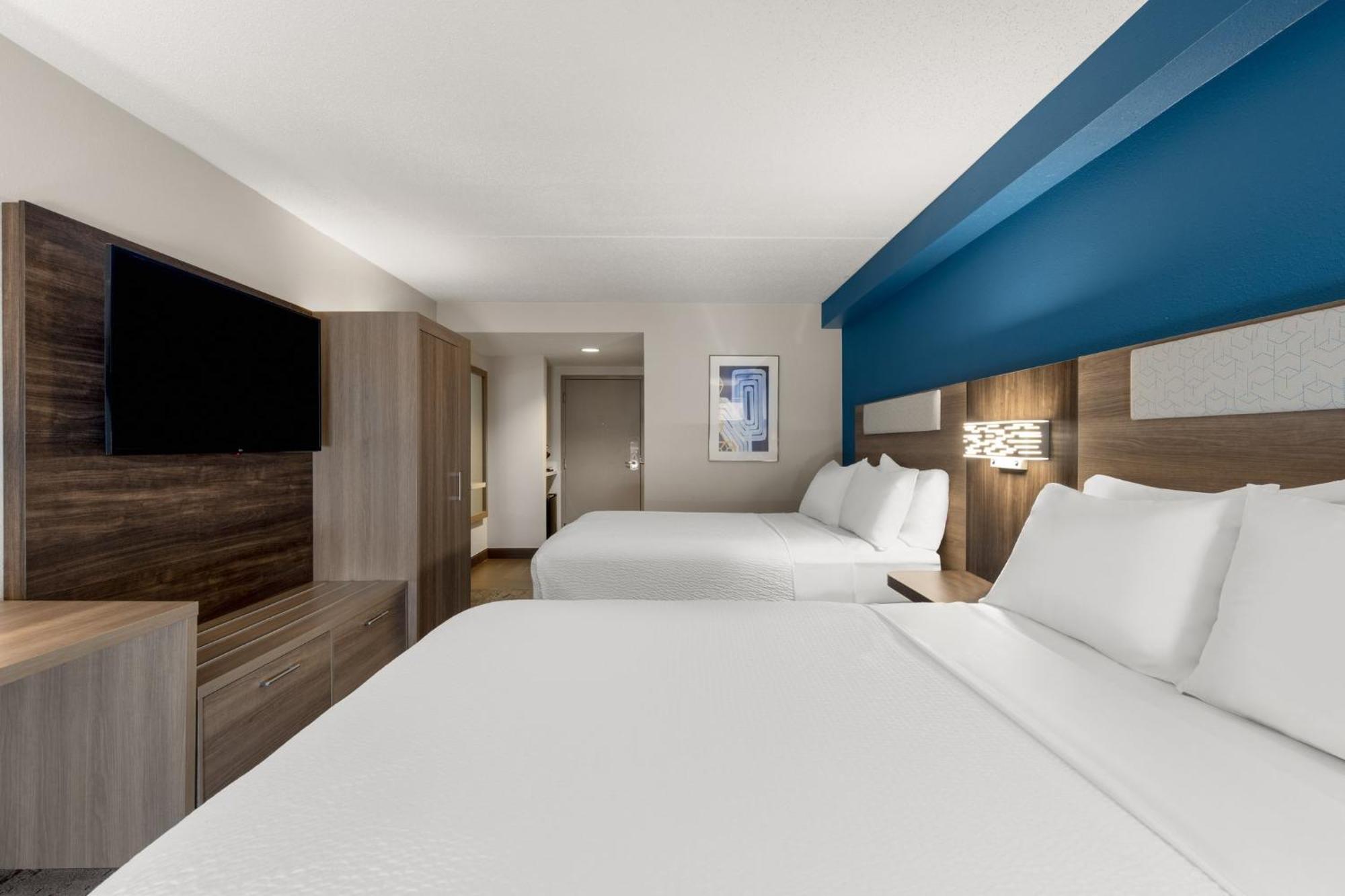 Holiday Inn Express Danbury I-84, An Ihg Hotel Экстерьер фото