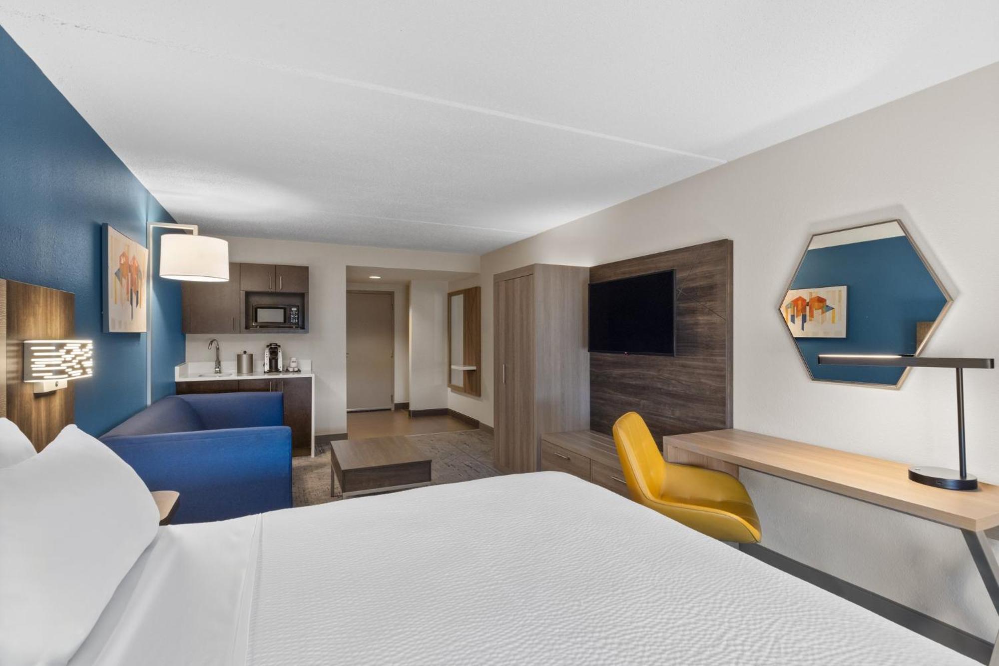 Holiday Inn Express Danbury I-84, An Ihg Hotel Экстерьер фото